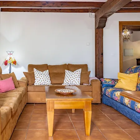 Hébergement de vacances Casa Santa Leocadia Tama